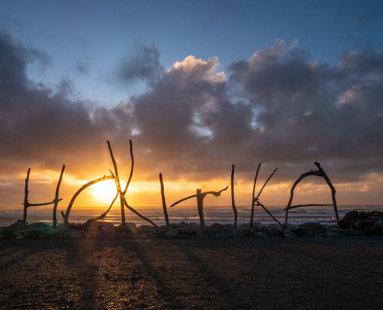 Hokitika Beach, West Coast (credit BareKiwi)